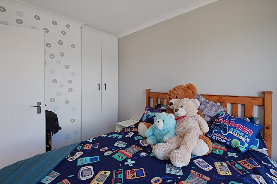 2 Bedroom Property for Sale in Parklands Western Cape